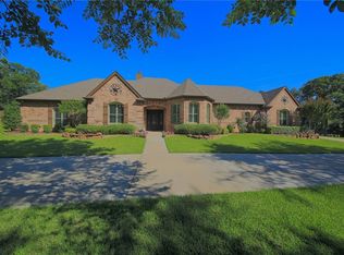 2501 Ravenwood Dr, Keller, TX 76262