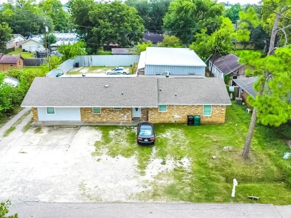 4407 Continental Dr, Houston, TX 77072