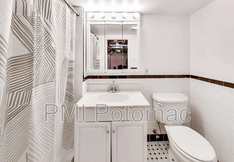 5332 Nevada Ave NW — Photo 28
