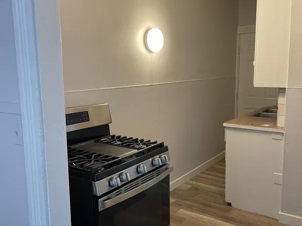 181 Beech St, Manchester, NH 03103