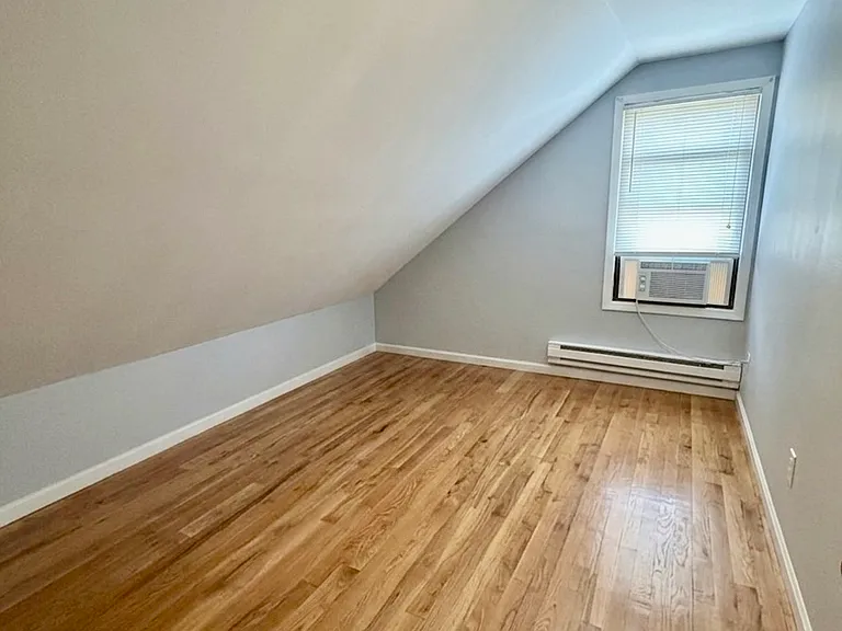 183 Manor Pkwy — Photo 11