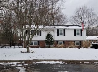 106 Setian Ln, West Warwick, RI 02893