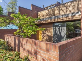 136 High St, Eugene, OR 97401