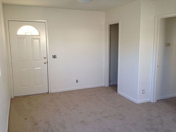 Rear 2-bedroom suite