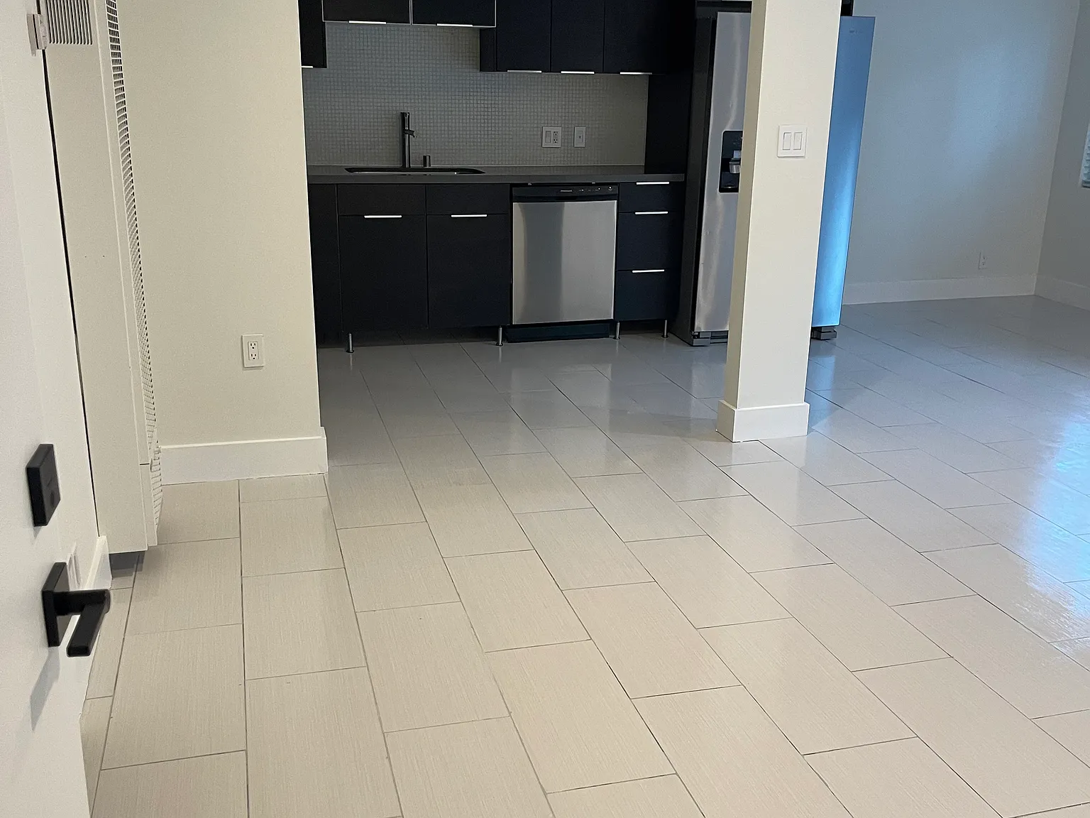 1 bed, 700 sqft, $1,995 — Photo 4