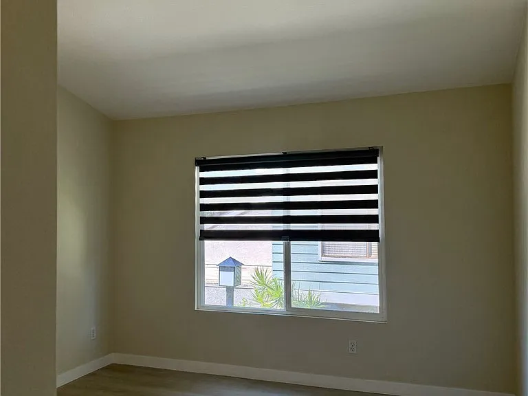 483 Deerfield Ave — Photo 12