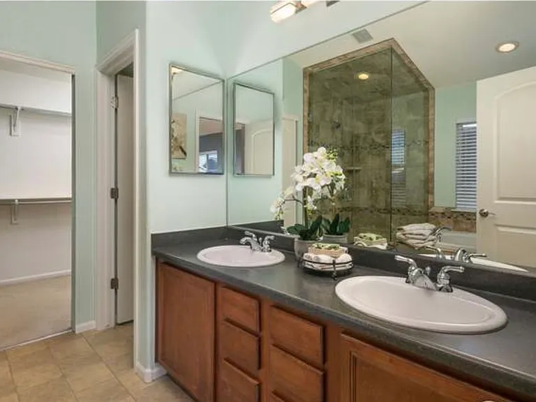 2165 Primrose Ln — Photo 19