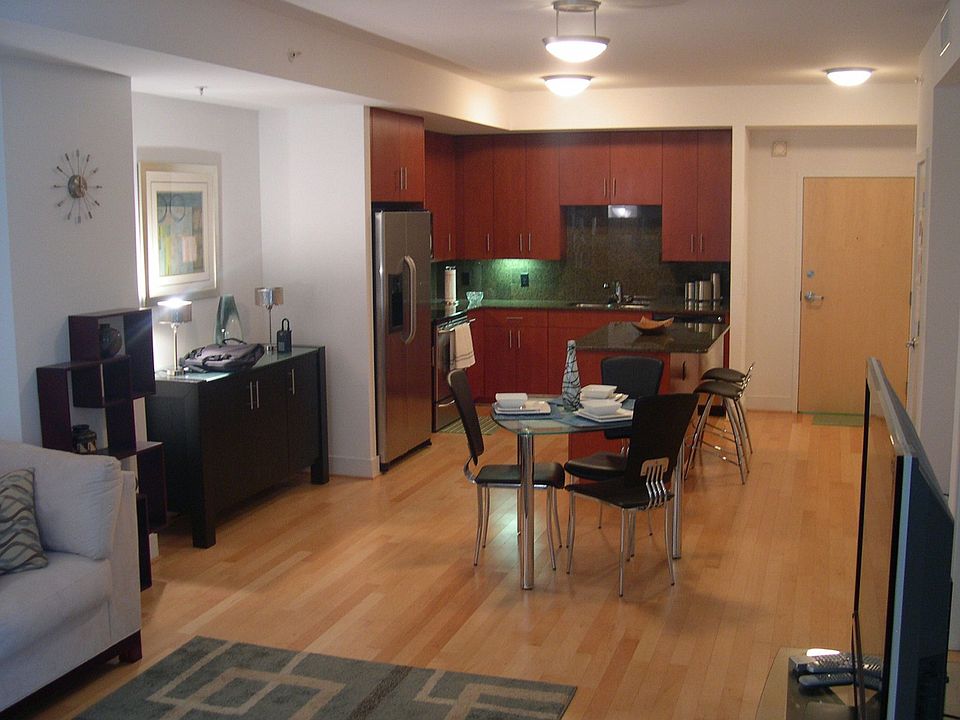 Main Livingroom