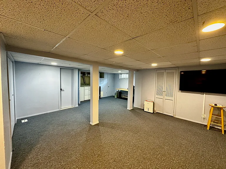 26 Canterbury Rd — Photo 23