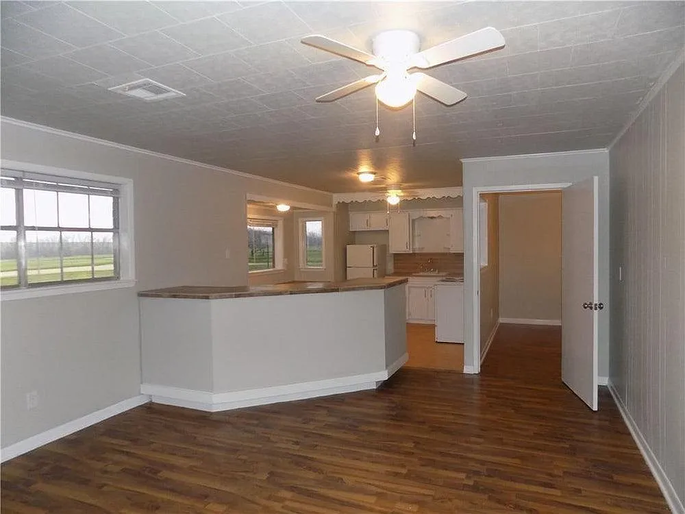 1 bed, 650 sqft, $900 — Photo 3