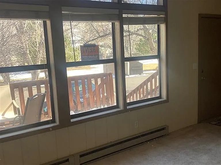2033 N Country Club Dr — Photo 10