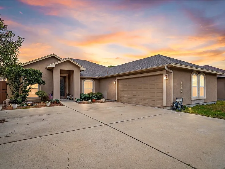 2602 Retta Dr — Photo 1