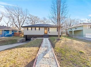 1909 Elmwood Ave, Kansas City, MO 64127