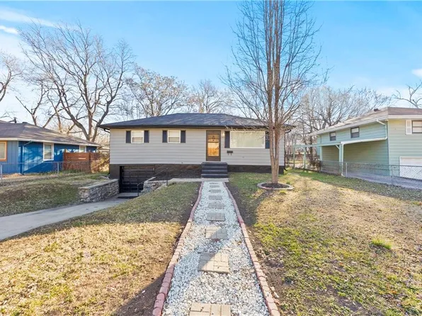 1909 Elmwood Ave, Kansas City, MO 64127