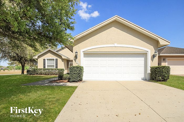 1st image of 3300 Oak Hill Pl