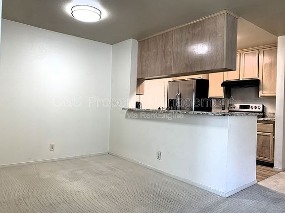 3rd image of 622 Celebration Ct