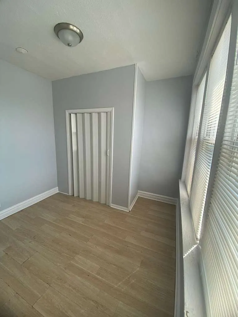 5960 Roosevelt Road UNIT 5 - 5 — Photo 4