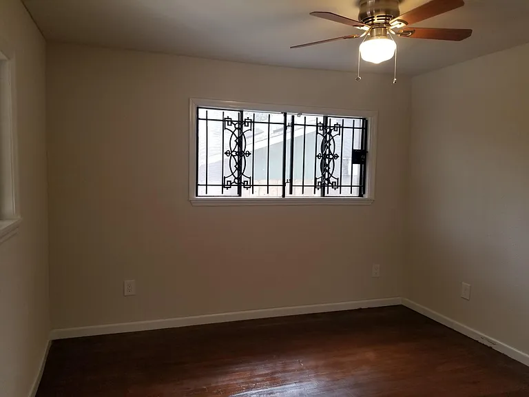 6830 Greenhurst St — Photo 26