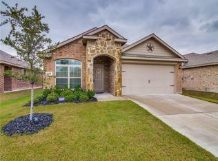 2213 Torch Lake Dr, Forney, TX 75126