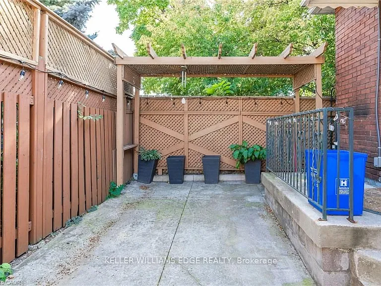 252 Beechwood Ave — Photo 28