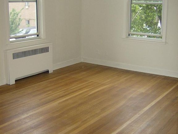 5th image of 38-24 213th St