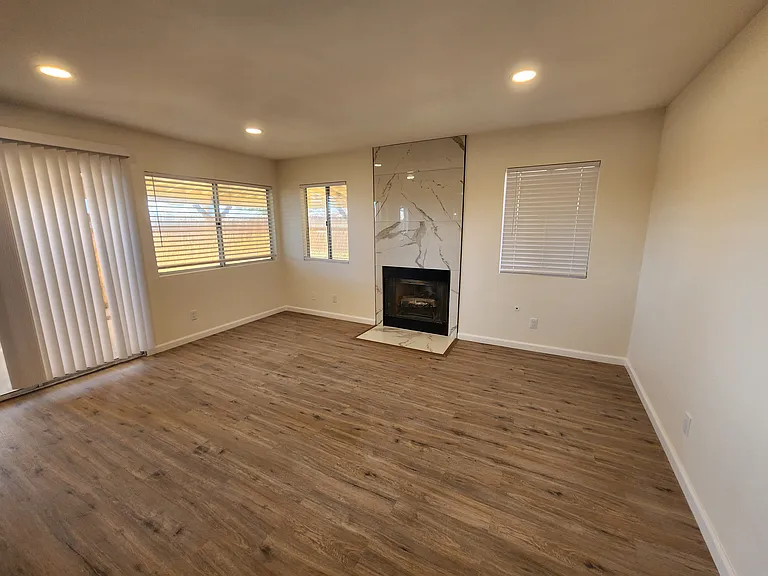 1846 E Milling St — Photo 10