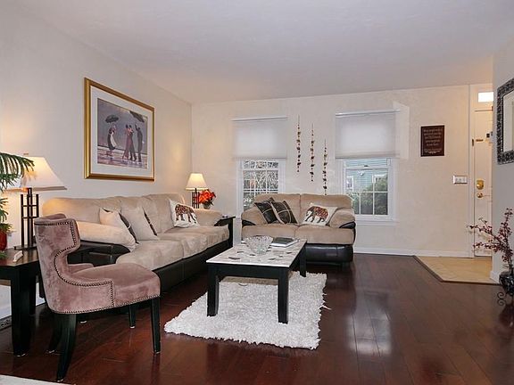 3rd image of 59 Brookdale Cir #59