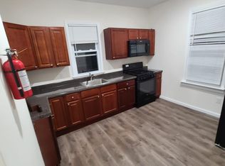 646 Grove St APT 1, Irvington, NJ 07111