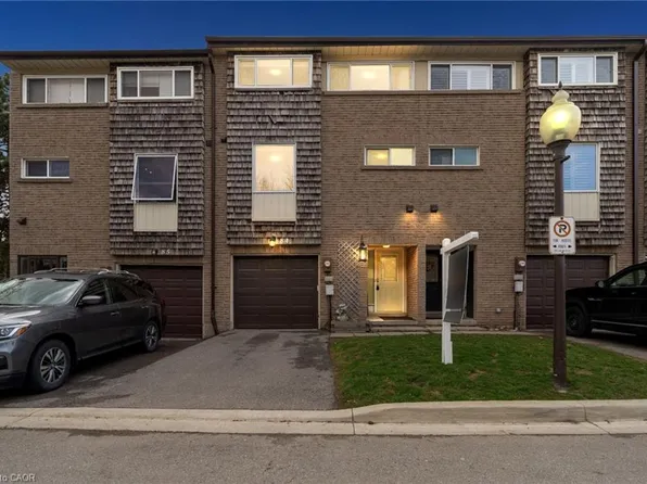 661 Childs Dr #84, Milton, ON L9T 3V7