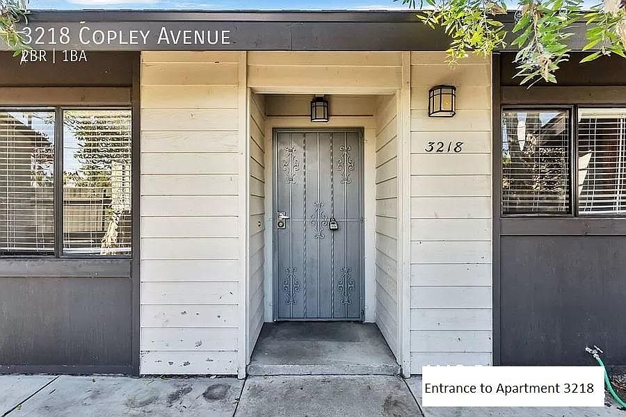 This is the front entrance of unit # 3218 Bedroom Apartment.