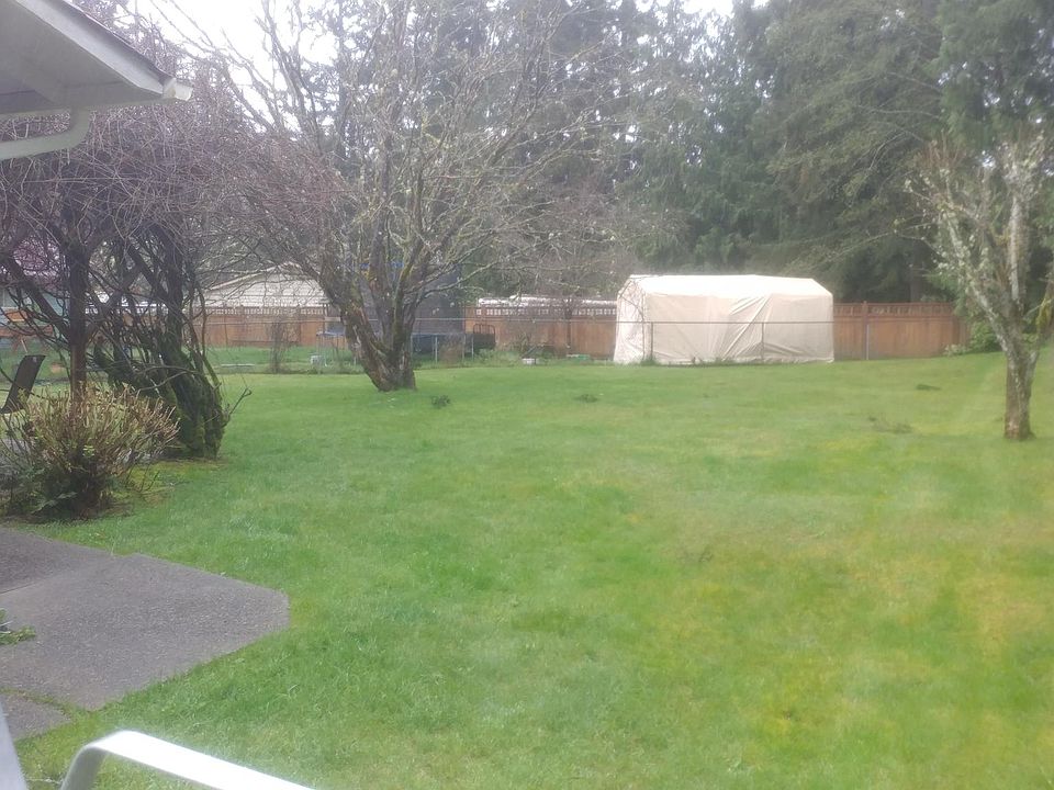 2nd image of 2776 Heather Ct SE