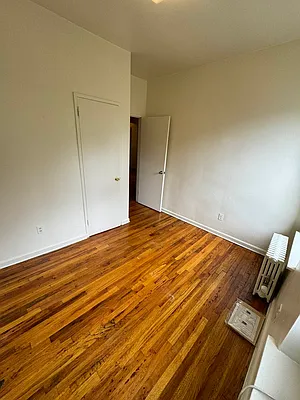 Rented by KNOCKKNOCK LLC | media 25