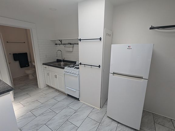 3rd image of 1469 Hertel Ave APT 3