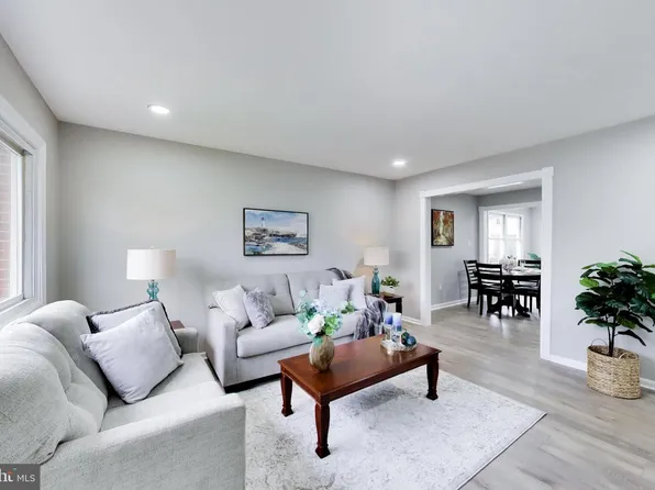 2907 Alliance Ln, Woodbridge, VA 22193