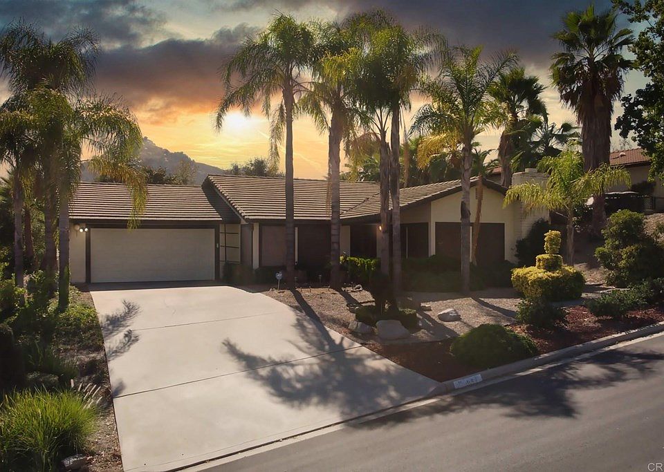 1st image of 15564 Vista Vicente Dr