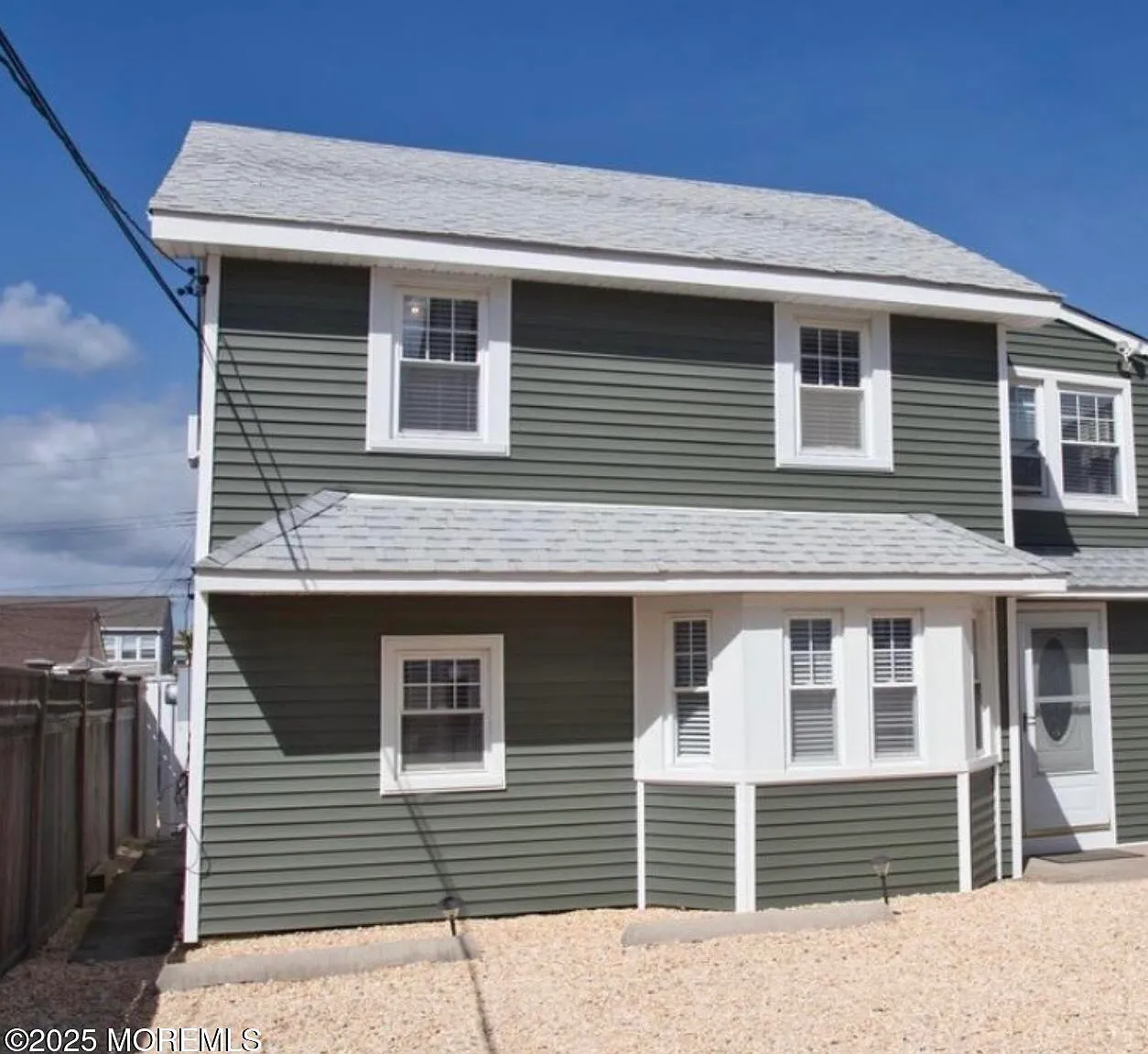 4 bed, 1714 sqft, $7,590 — Photo 1