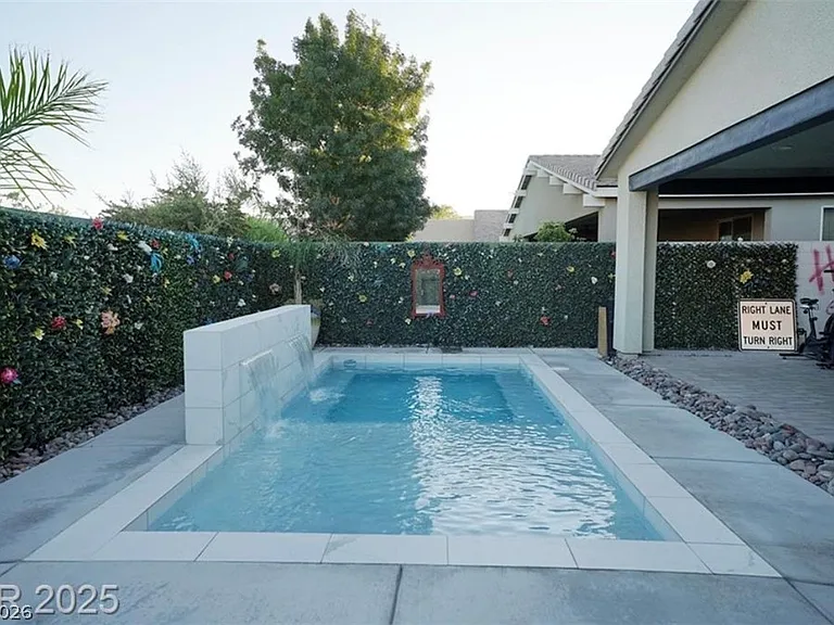 9239 Beltana Ct — Photo 31