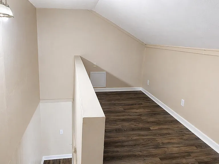 3912 Pine Ave SW — Photo 8