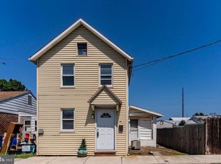 258 W 2nd St, Hummelstown, PA 17036
