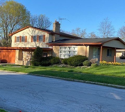 4th image of this home