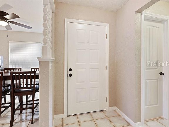 3rd image of 1114 W Winged Foot Cir