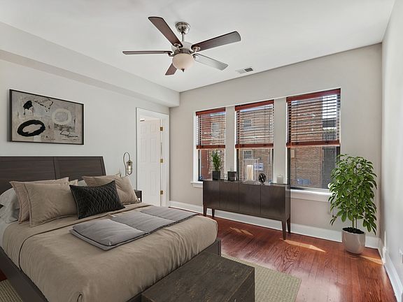 5th image of 7520 N Winchester Ave APT 1W