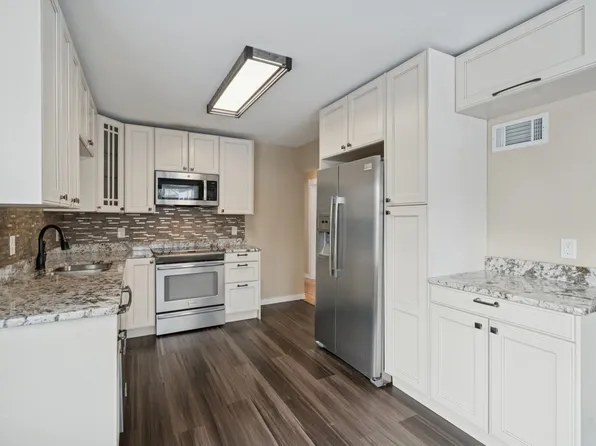 2115 63rd St W, Richfield, MN 55423