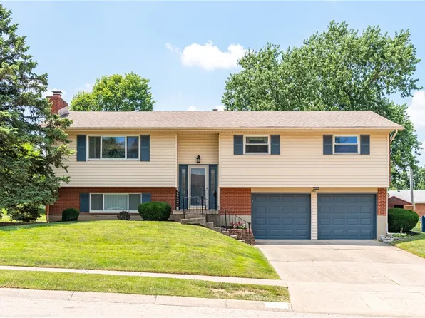 827 Moon Ct, Miamisburg, OH 45342