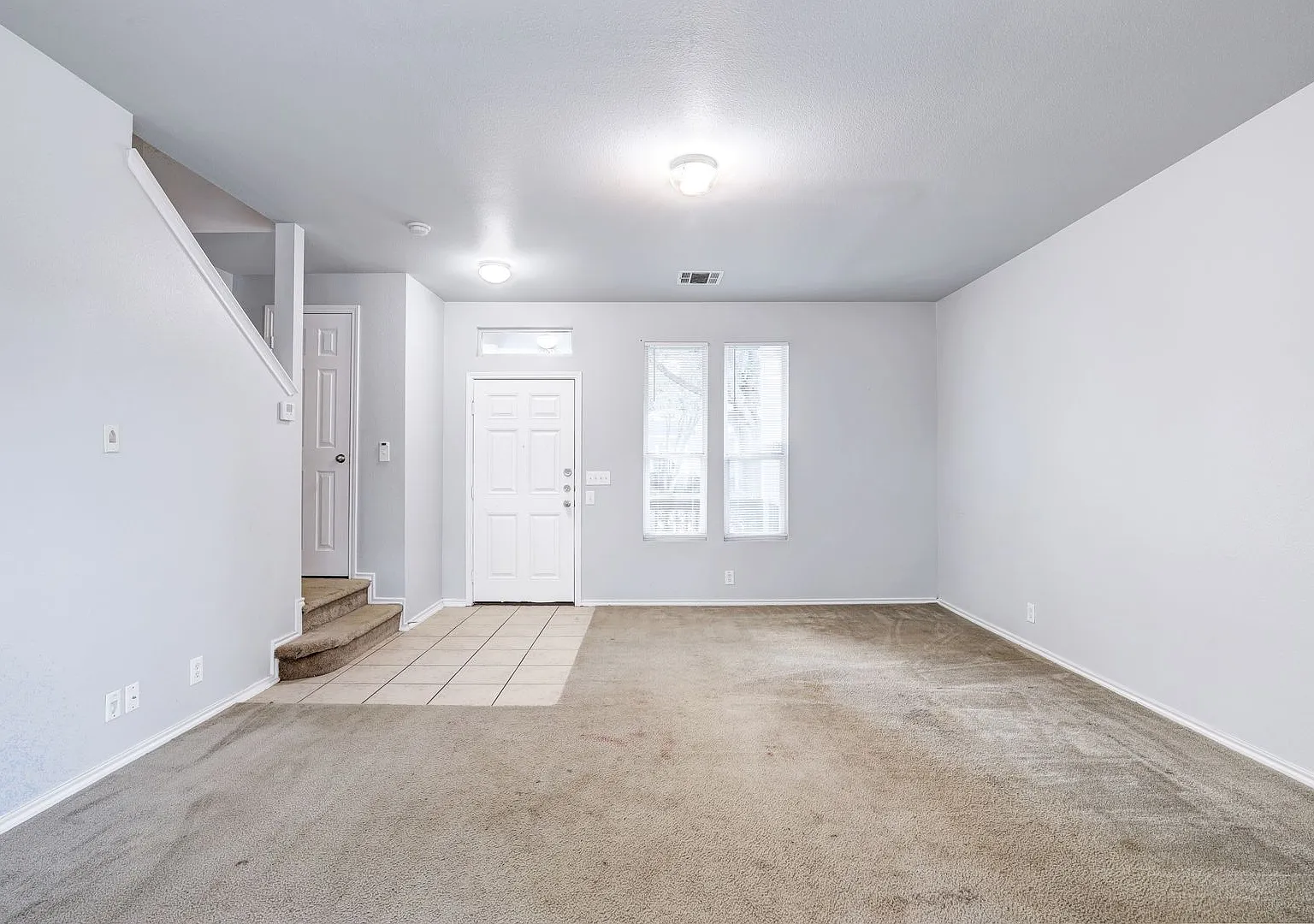 Townhome with Dual Primary Suites: Contemporary Living Near Texas A&M San Antonio — Photo 3