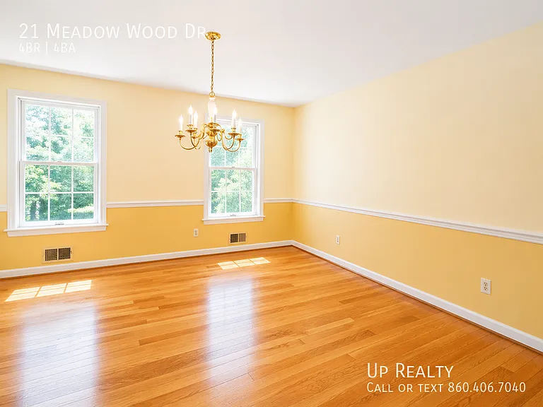 21 Meadow Wood Dr — Photo 3