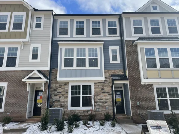 3012 Freewinds #44, Cary, NC 27519