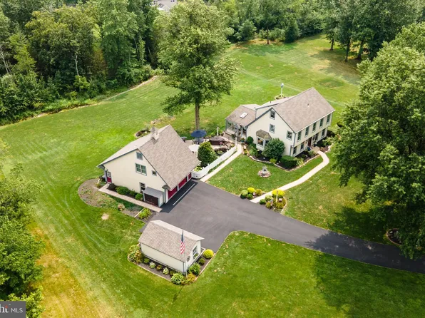 5524 Ascot Cres, Pipersville, PA 18947