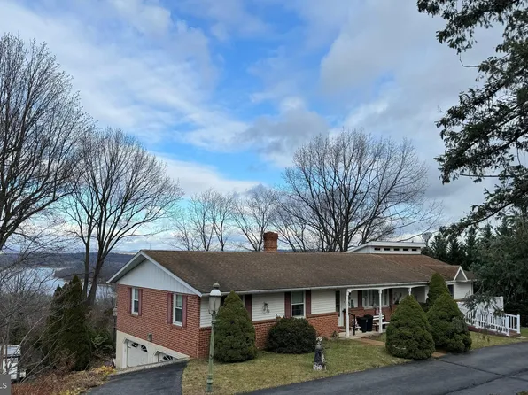 541 Brownsville Rd, Sinking Spring, PA 19608
