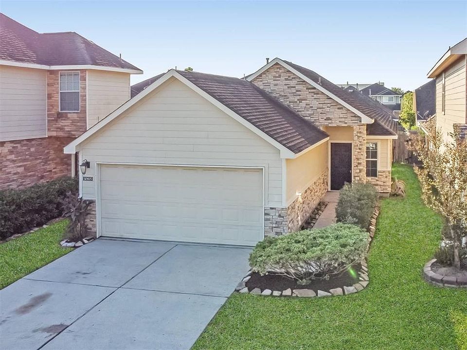 1st image of 10815 Waterfern Ct